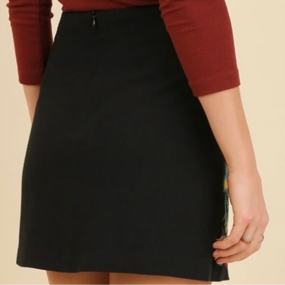 Umgee Floral Embroidered Linen Blend Boho Casual Pencil Mini Skirt Black M - Picture 3 of 13